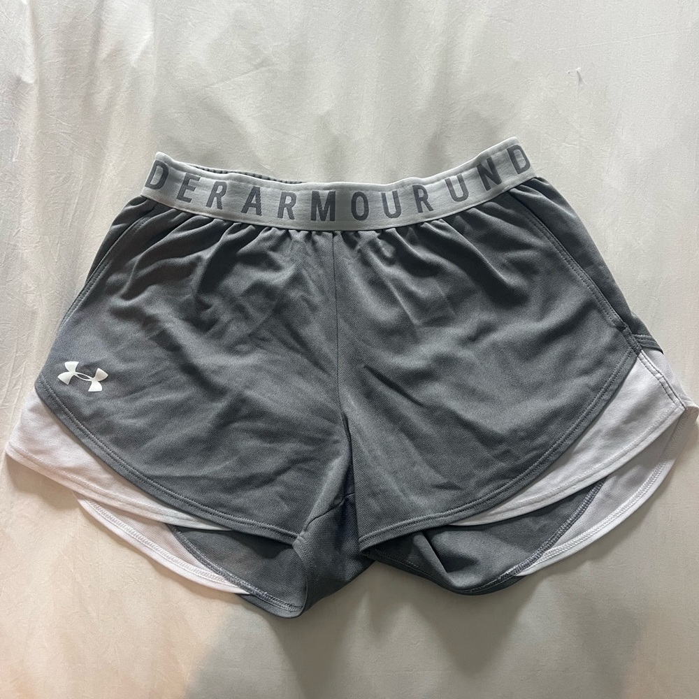 Under Armour Gray and White Athletic Shorts Lightweight Breathable